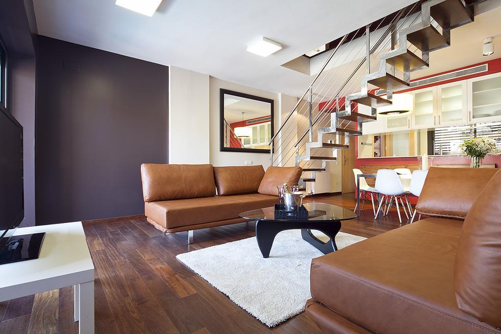 Apartment Barcelona Rentals - Swimming Pool With Terrace Εξωτερικό φωτογραφία